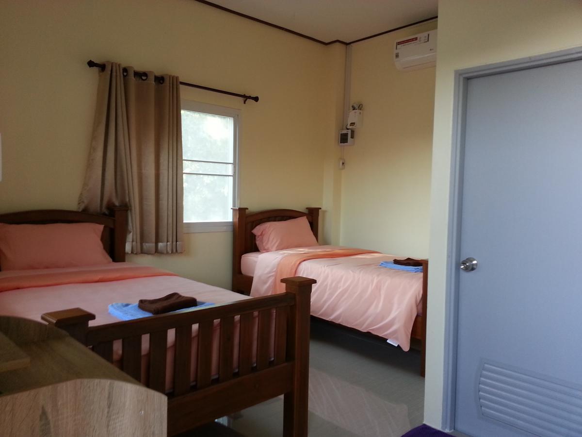 Queue&Bright Resort Ban Pa Tung  Luaran gambar
