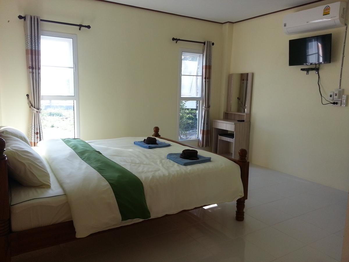 Queue&Bright Resort Ban Pa Tung  Luaran gambar